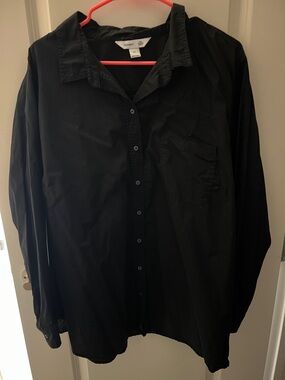 Old Navy Black Long-Sleeve Button-Up Shirt